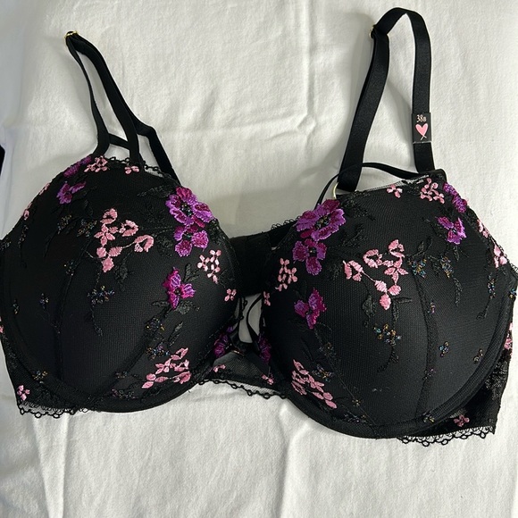 Victoria’s Secret Siper push-up Bra 38B - Picture 3 of 3